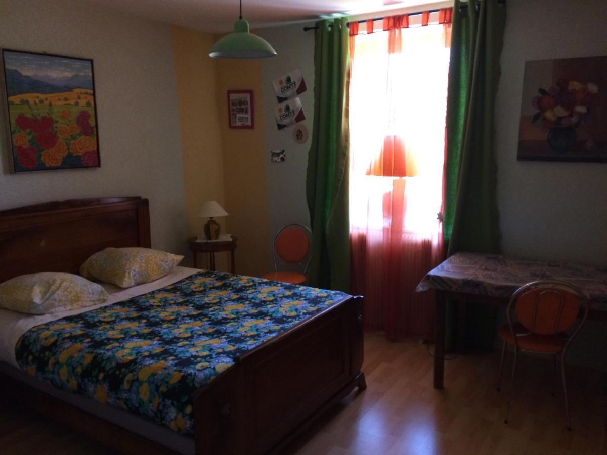 Bed and Breakfast Auberge La Romaine Maizieres  Экстерьер фото
